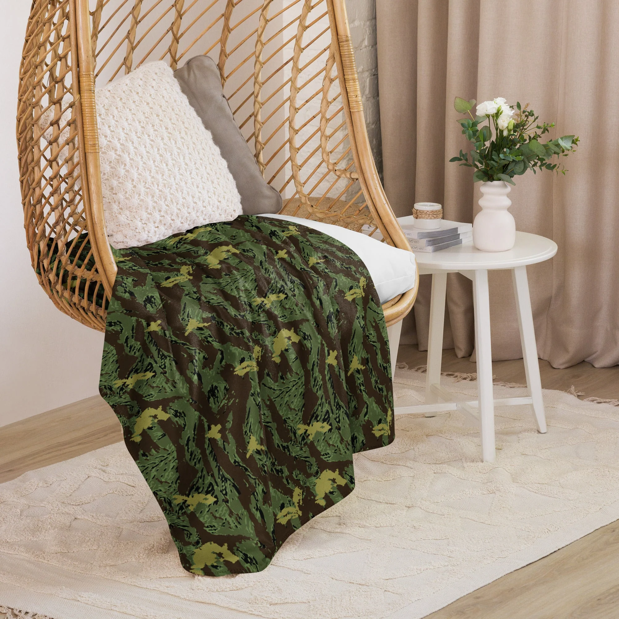 Tiger Stripe Special Purpose Canopy CAMO Sherpa Blanket - Image 9