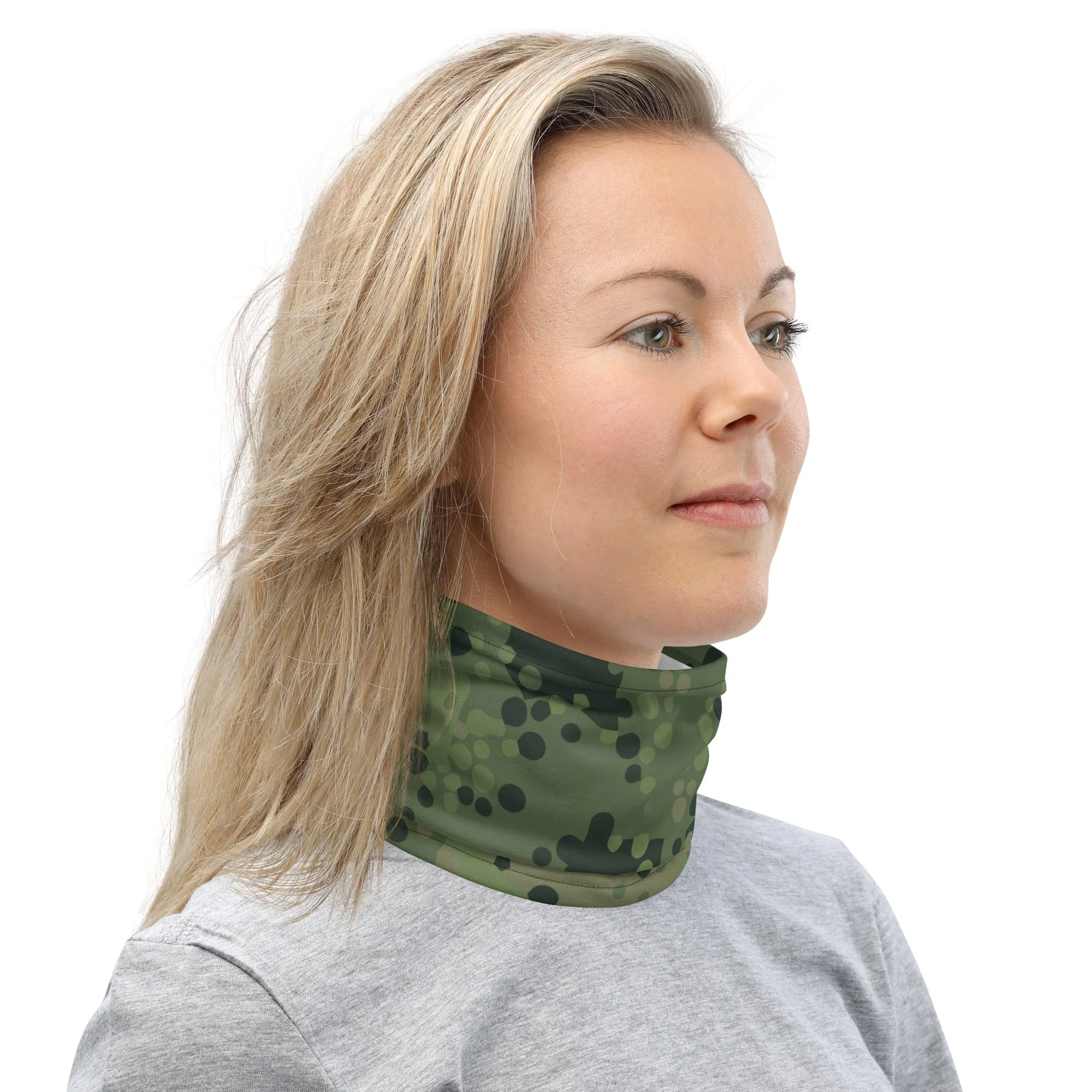 Swedish Barracuda Woodland CAMO Neck Gaiter - Image 4