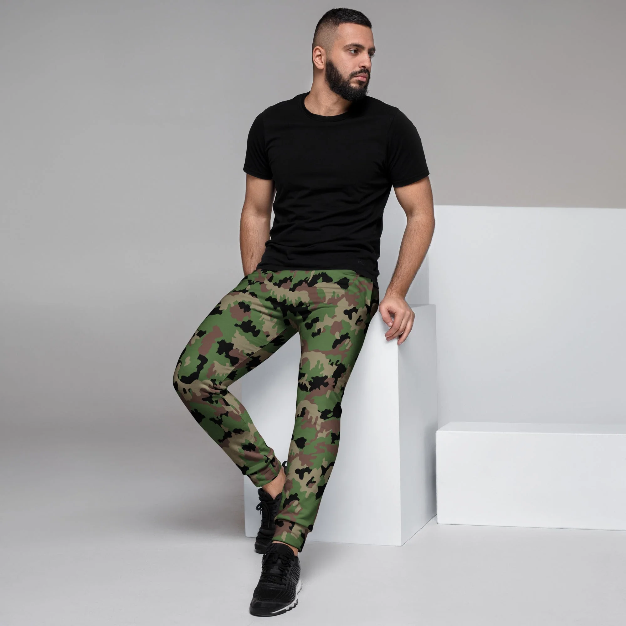 Swiss TAZ 90 CAMO Mens Joggers - Image 5