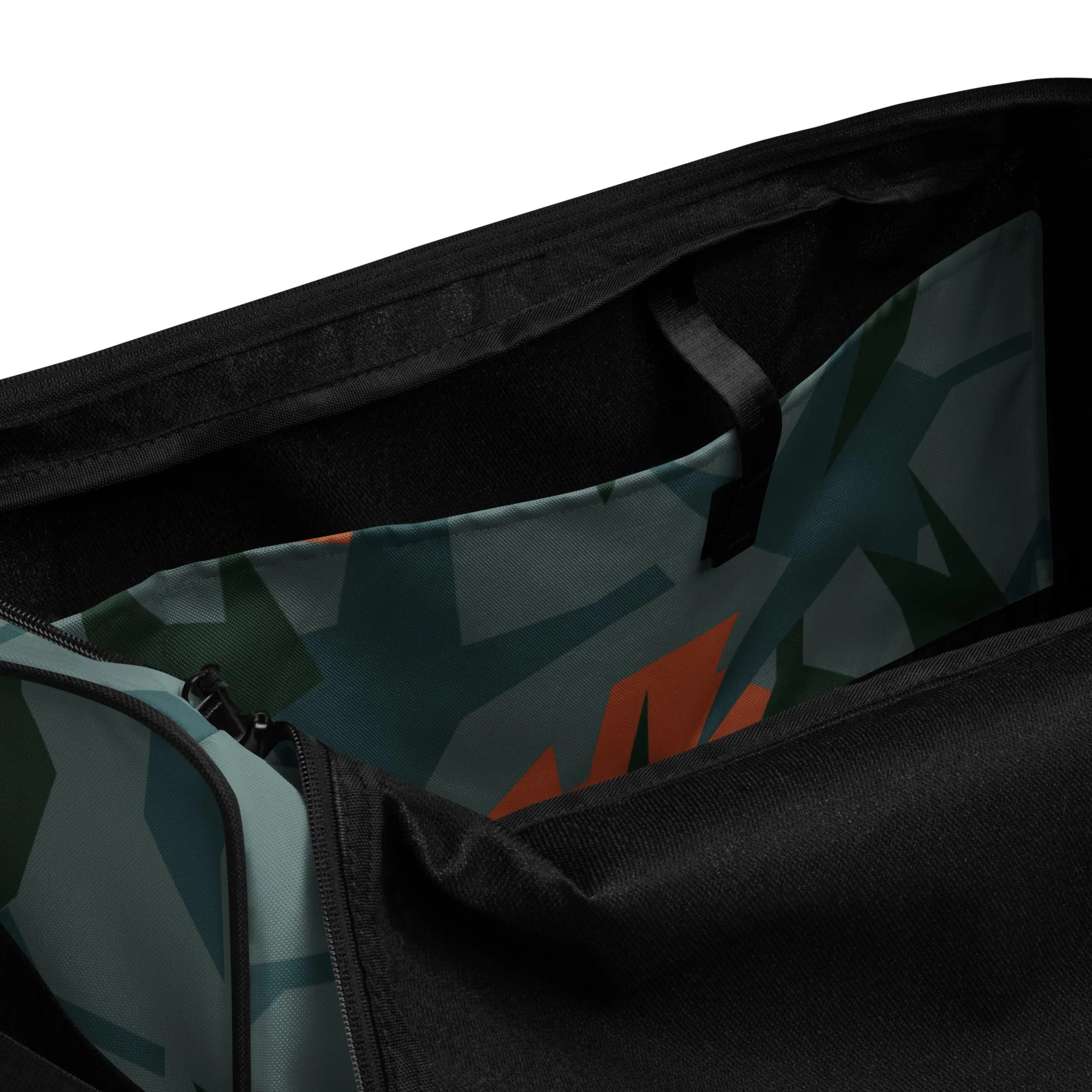 Titanfall Splinter Contrast CAMO Duffle Bag - Image 3