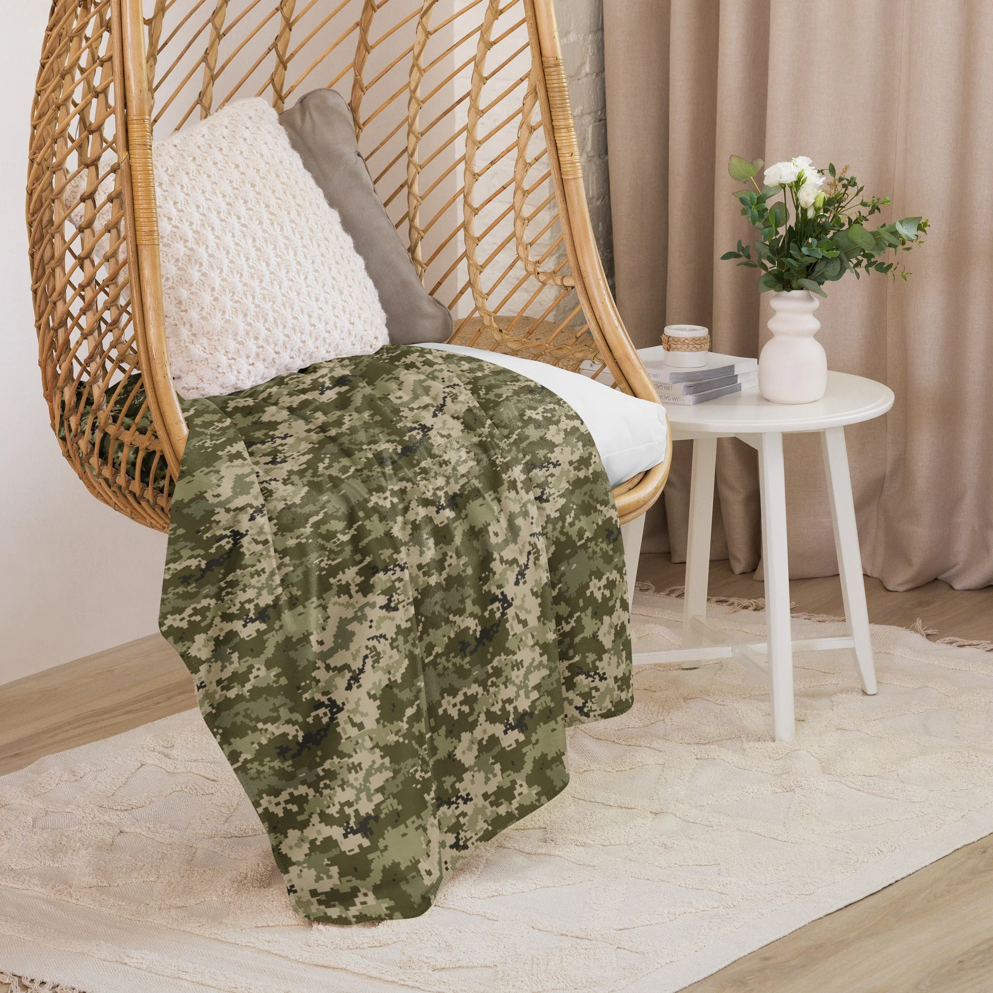 Ukrainian MM14 CAMO Sherpa Blanket - Image 10
