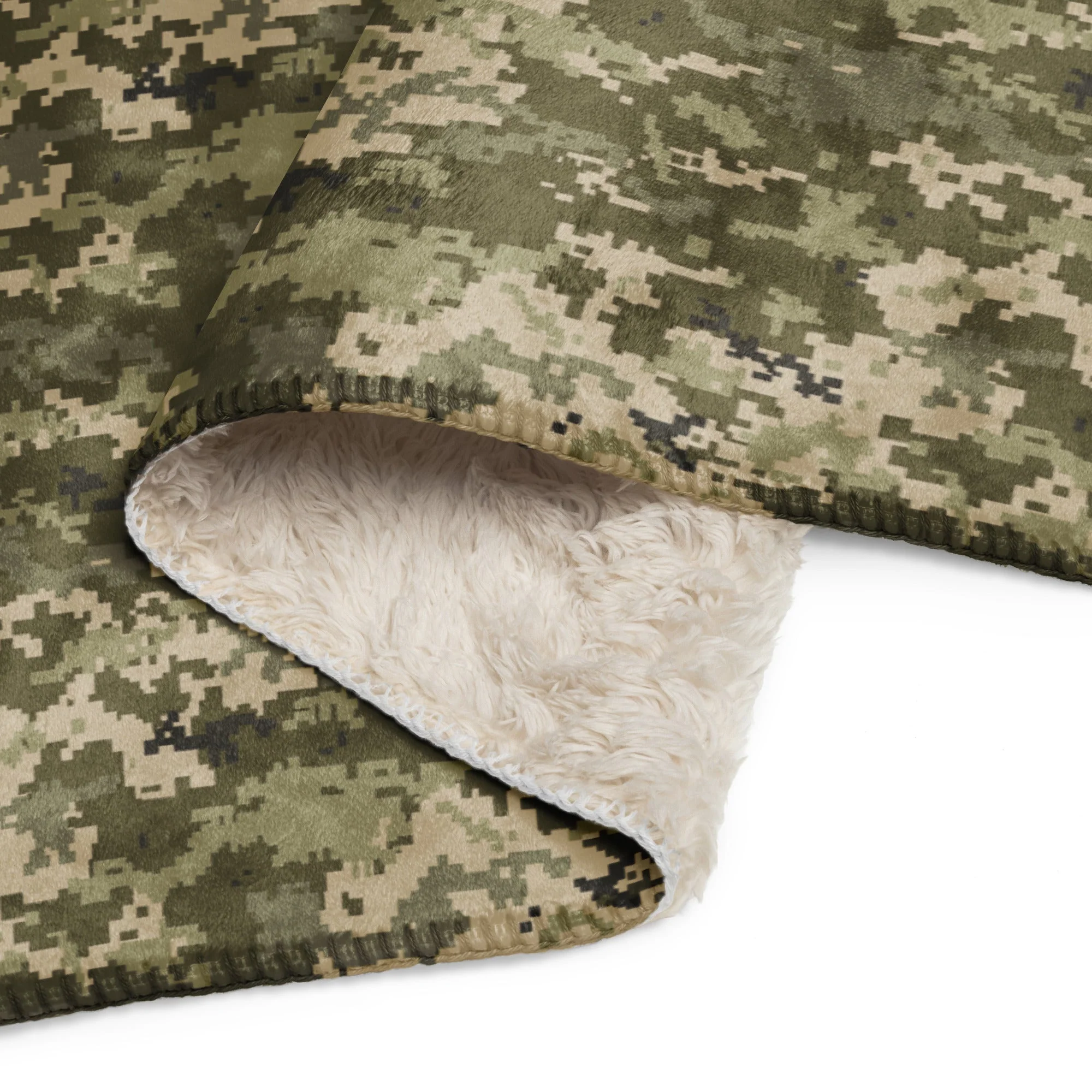 Ukrainian MM14 CAMO Sherpa Blanket - Image 2