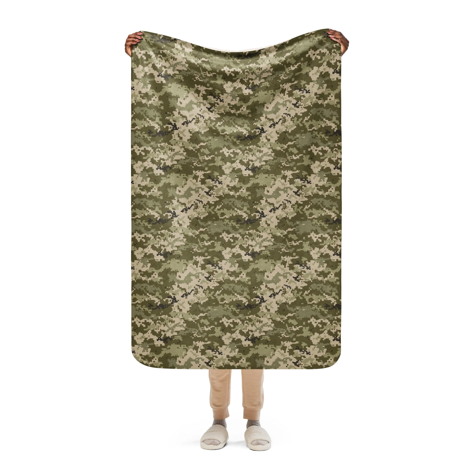 Ukrainian MM14 CAMO Sherpa Blanket - Image 4