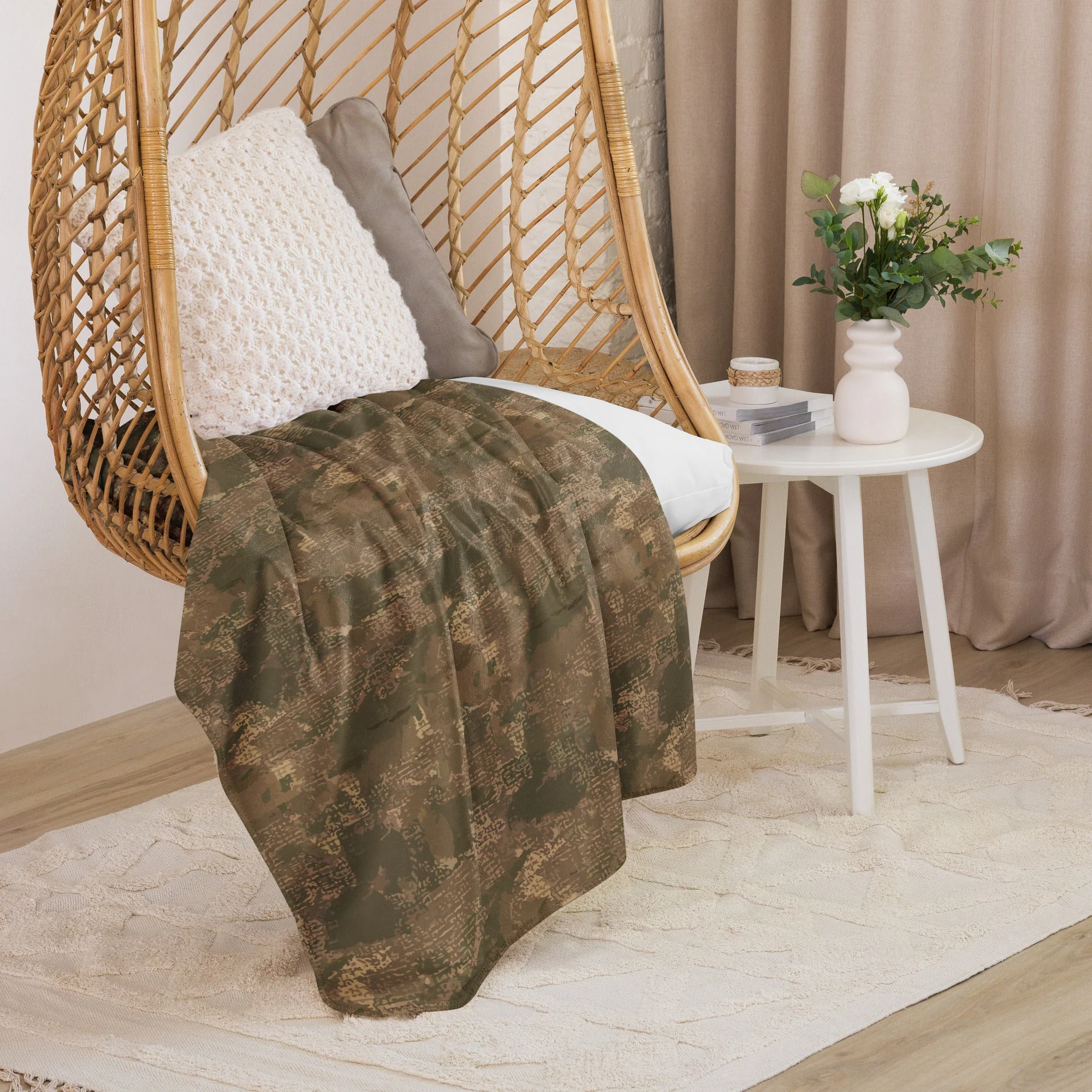 Ukrainian Varan CAMO Sherpa Blanket - Image 8