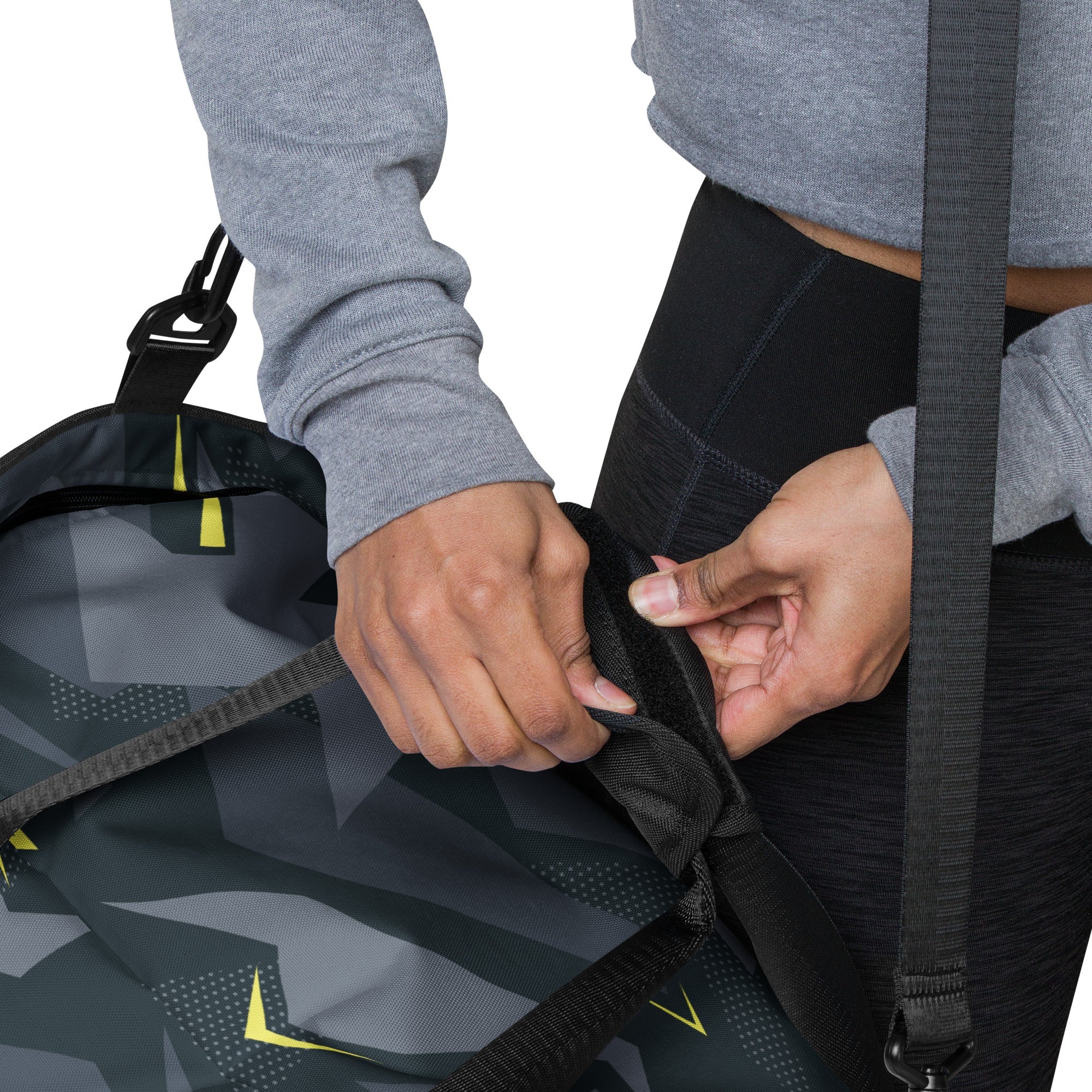 Urban Voltage CAMO Duffle Bag - Image 2