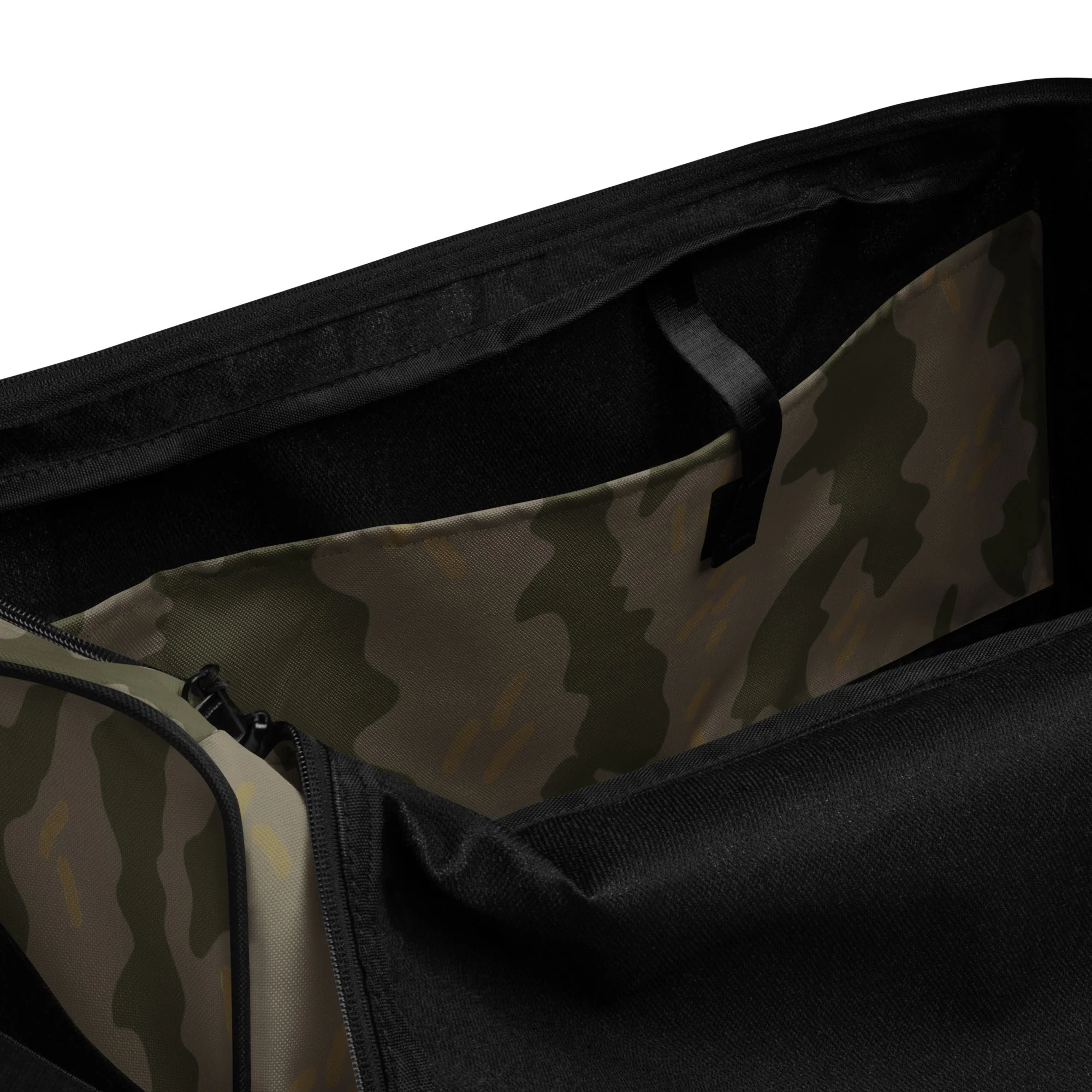 Warhammer 40k Imperial Guard Moebian 6th Regiment CAMO Duffle Bag - Image 3